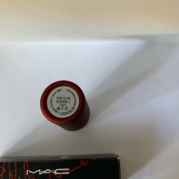 MAC lipstick 💄limited edition by Rhihana frost - Picture 5 of 5